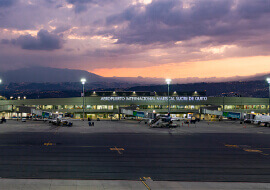 puerta a puerta aeropuerto de quito